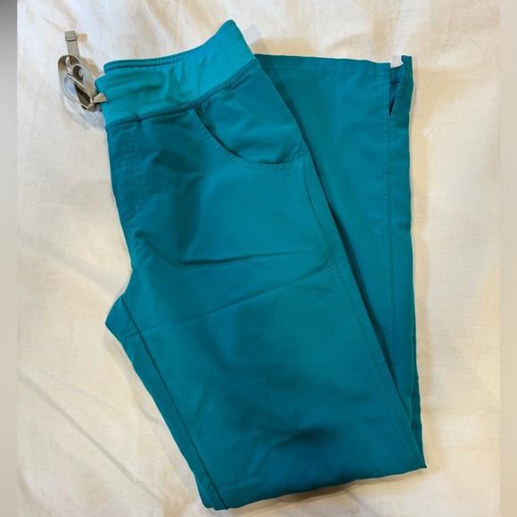 FIGS - Cargo scrub pants - Picture 1 of 3